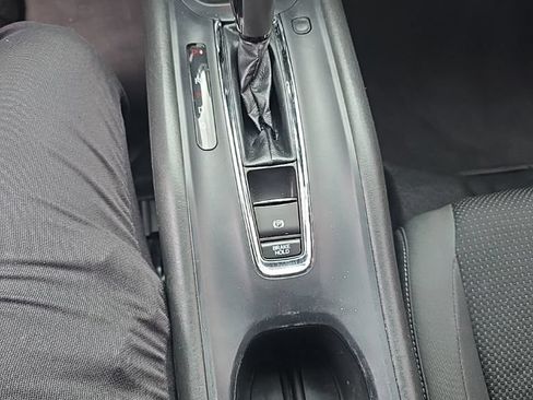 Used 2022 Honda HR-V Sport image 6