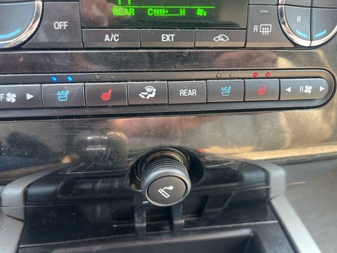 Used 2014 Ford Expedition Limited w/ Equipment Group 301A AWD/4WD image 27