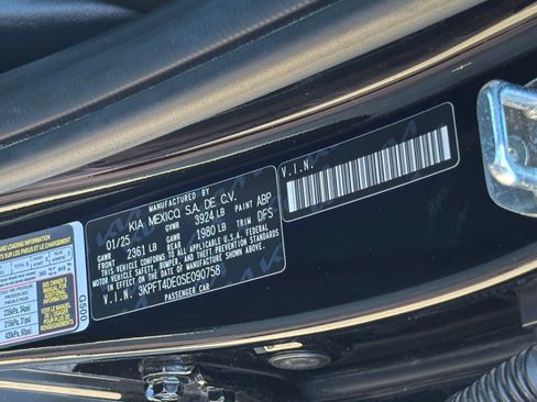 Used 2025 Kia K4 FWD image 28