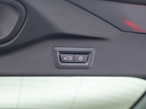 New 2025 BMW X7 M60i image 31