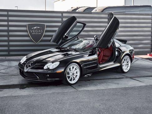 Used 2006 Mercedes-Benz SLR image 5