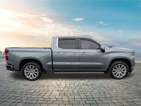 Used 2020 Chevrolet Silverado 1500 High Country w/ Technology Package AWD/4WD image 4