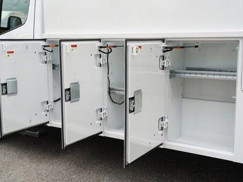 Used 2023 Mercedes-Benz Sprinter 3500 image 14