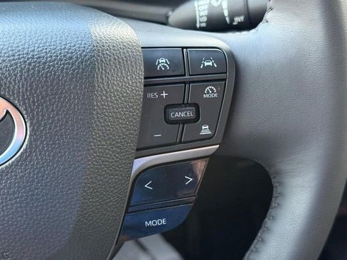 Used 2025 Toyota Camry LE image 21