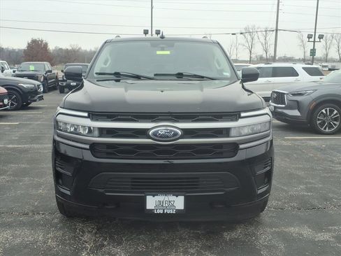 Used 2023 Ford Expedition Max XLT image 40