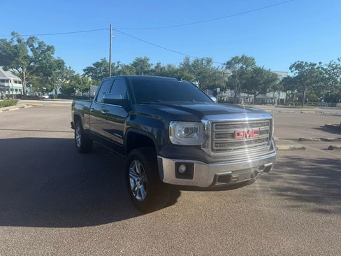 Used 2015 GMC Sierra 1500 SLE w/ SLE Value Package RWD image 4