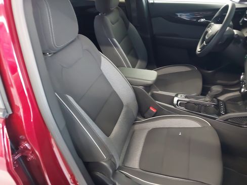 Used 2024 Chevrolet TrailBlazer LT w/ Driver Confidence Package image 28