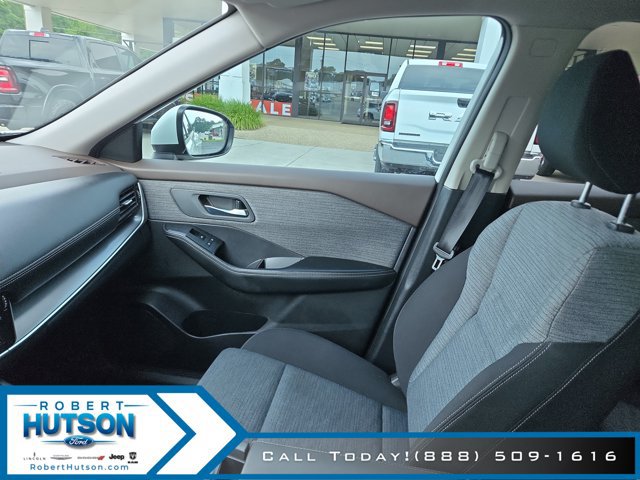 Used 2021 Nissan Rogue SV FWD image 17
