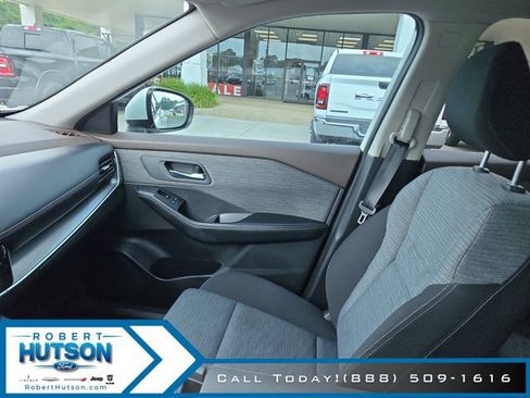 Used 2021 Nissan Rogue SV FWD image 17