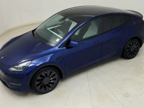 Used 2023 Tesla Model Y Performance AWD/4WD image 23