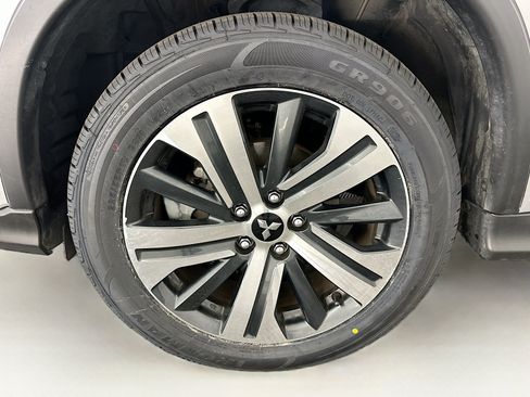 Used 2025 Mitsubishi Outlander Sport ES AWD/4WD image 34