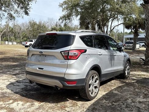 Used 2017 Ford Escape Titanium image 6