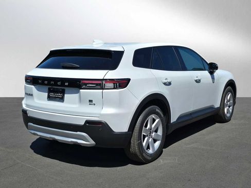 New 2026 Honda Prologue EX image 3