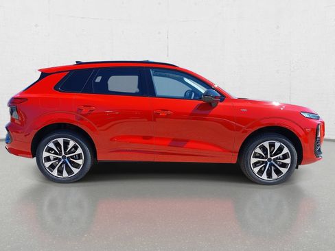 New 2026 Audi Q3 quattro 2.0T AWD/4WD image 4