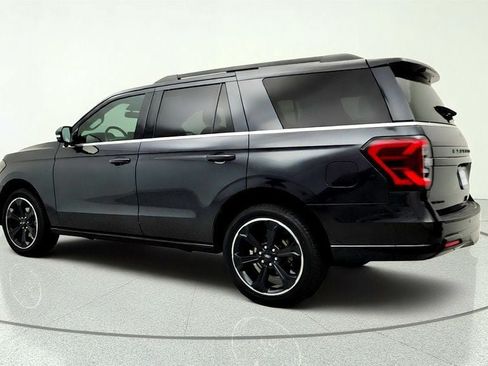 Used 2023 Ford Expedition Limited AWD/4WD image 7