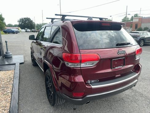 Used 2018 Jeep Grand Cherokee Limited AWD/4WD image 6