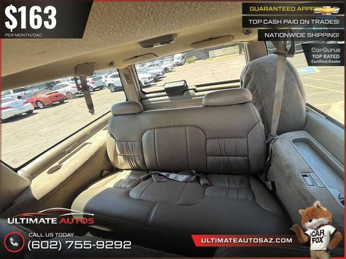 Used 1999 Chevrolet Suburban 2500 w/ Preferred Equipment Group 3 AWD/4WD image 12