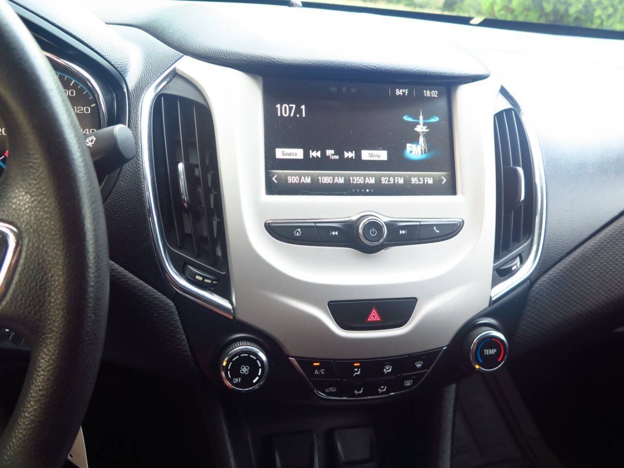 Used 2016 Chevrolet Cruze LS FWD image 9