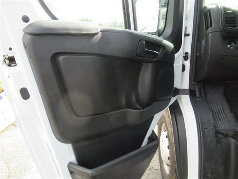 Used 2023 RAM ProMaster 2500 image 13