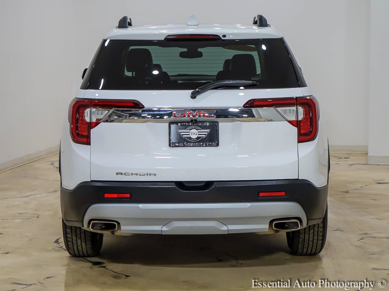 Used 2023 GMC Acadia SLT FWD image 7