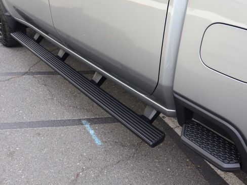 Used 2025 Chevrolet Silverado 2500 LT w/ Trail Boss Package image 15