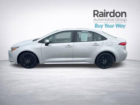 Used 2023 Toyota Corolla LE FWD image 33