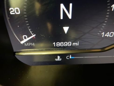 Used 2024 GMC Sierra 1500 SLT w/ SLT Premium Plus Package image 18