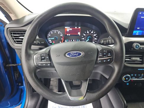 Used 2020 Ford Escape SE image 14