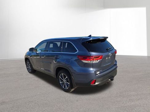 Used 2019 Toyota Highlander XLE image 35