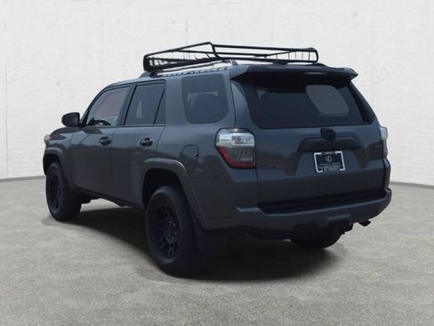 Used 2021 Toyota 4Runner Venture w/ Moonroof Package AWD/4WD image 7
