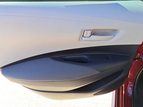 Certified 2024 Toyota Corolla LE image 7