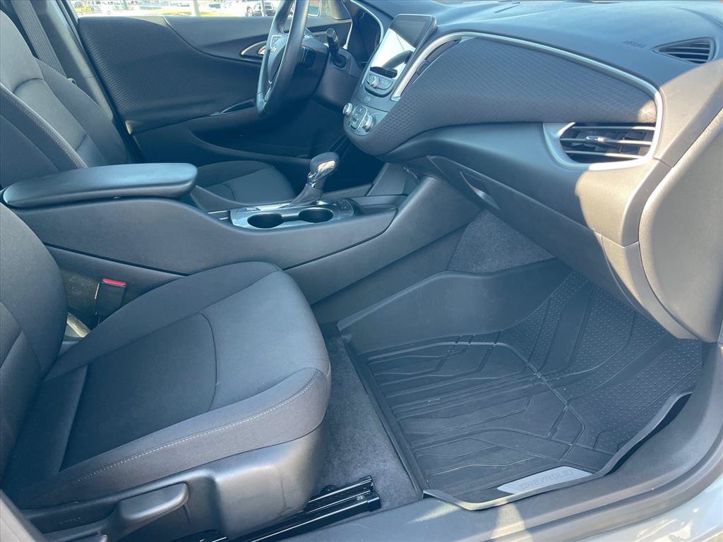 Used 2024 Chevrolet Malibu RS w/ LPO, Floor Liner Package FWD image 24