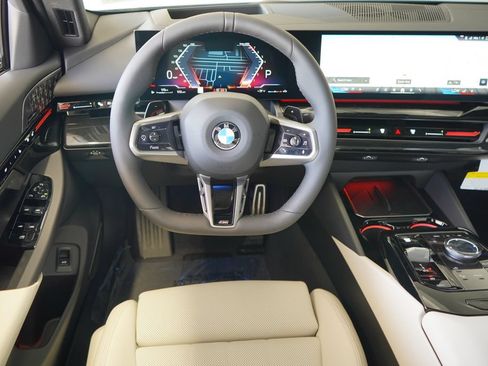 Used 2026 BMW 530i w/ M Sport Package RWD image 16