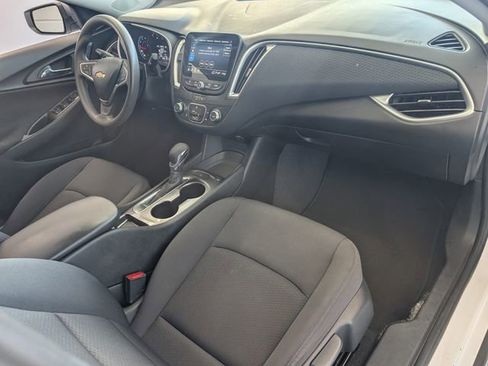 Used 2022 Chevrolet Malibu LS image 14