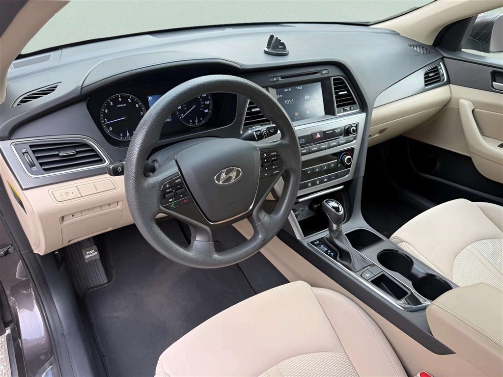 Used 2016 Hyundai Sonata Sport FWD image 11