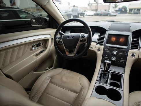 Used 2018 Ford Taurus SEL w/ Equipment Group 201A image 22