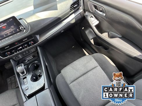 Used 2024 Nissan Rogue SV FWD image 18