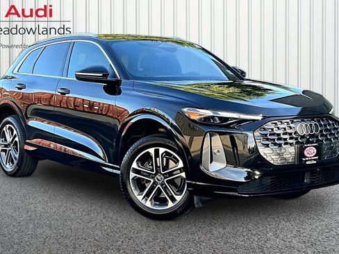 Used 2025 Audi Q5 Premium w/ Convenience Package AWD/4WD image 3