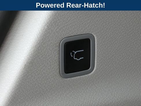 Used 2023 Chrysler Voyager LX FWD image 37