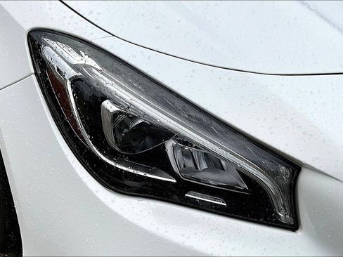 Used 2018 Mercedes-Benz CLA 250 image 33