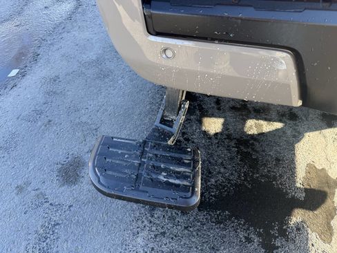 Used 2023 Nissan Frontier PRO-4X w/ Technology Package image 20