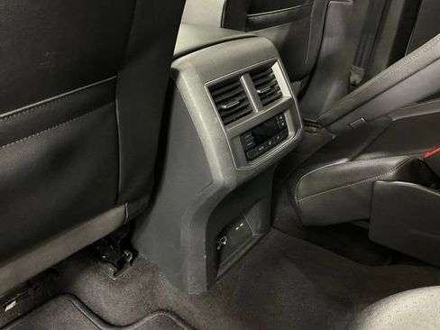 Used 2019 Volkswagen Atlas SEL AWD/4WD image 17