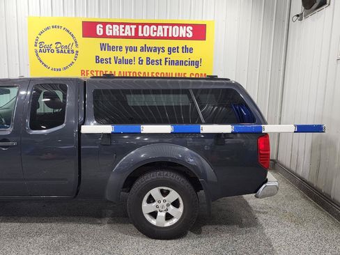 Used 2011 Nissan Frontier SV w/ SV Premium Utility Pkg AWD/4WD image 5