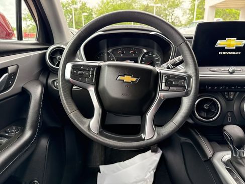 Used 2024 Chevrolet Blazer LT w/ Convenience Package FWD image 14