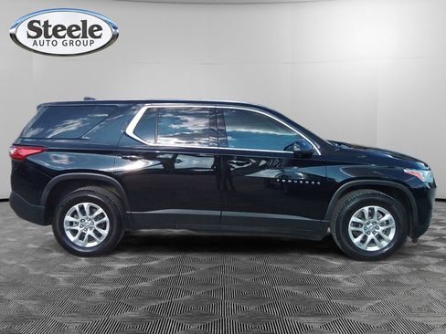 Used 2021 Chevrolet Traverse LS image 6