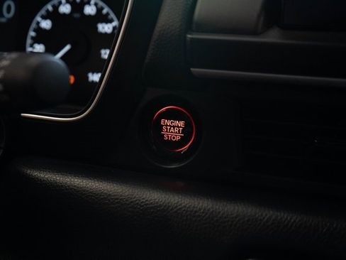 Used 2025 Honda Pilot EX-L image 33