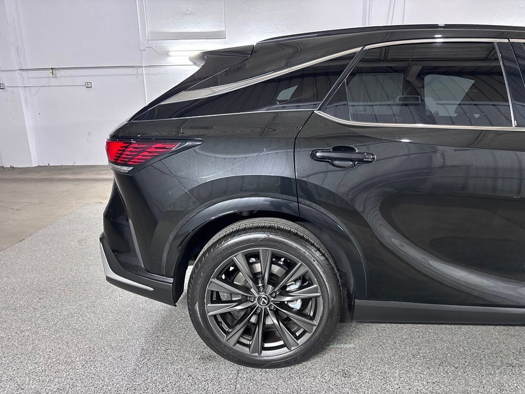 Used 2023 Lexus RX 350 F Sport w/ Accessory Package (Z1) AWD/4WD image 6