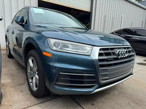 Used 2018 Audi Q5 Premium AWD/4WD image 2
