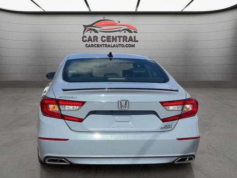 Used 2022 Honda Accord Sport image 4