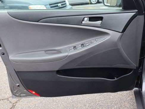 Used 2012 Hyundai Sonata GLS FWD image 7